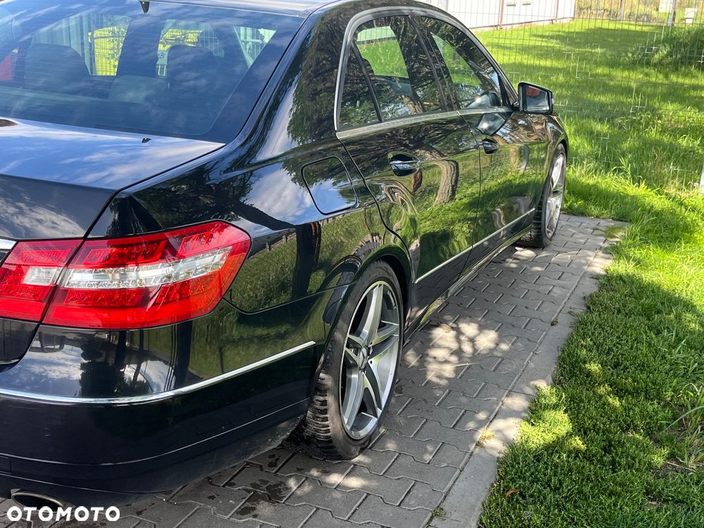 Mercedes-Benz Klasa E 350 CGI BlueEff Elegance - 3