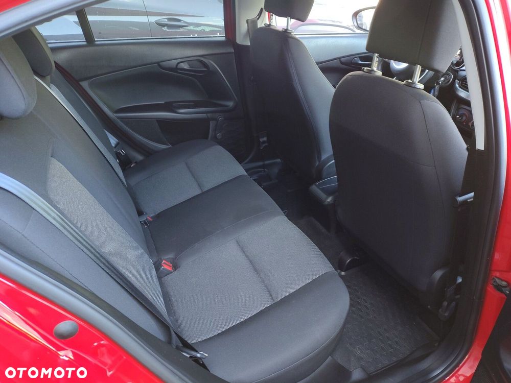 Fiat Tipo 1.4 T-Jet 16v Street - 27