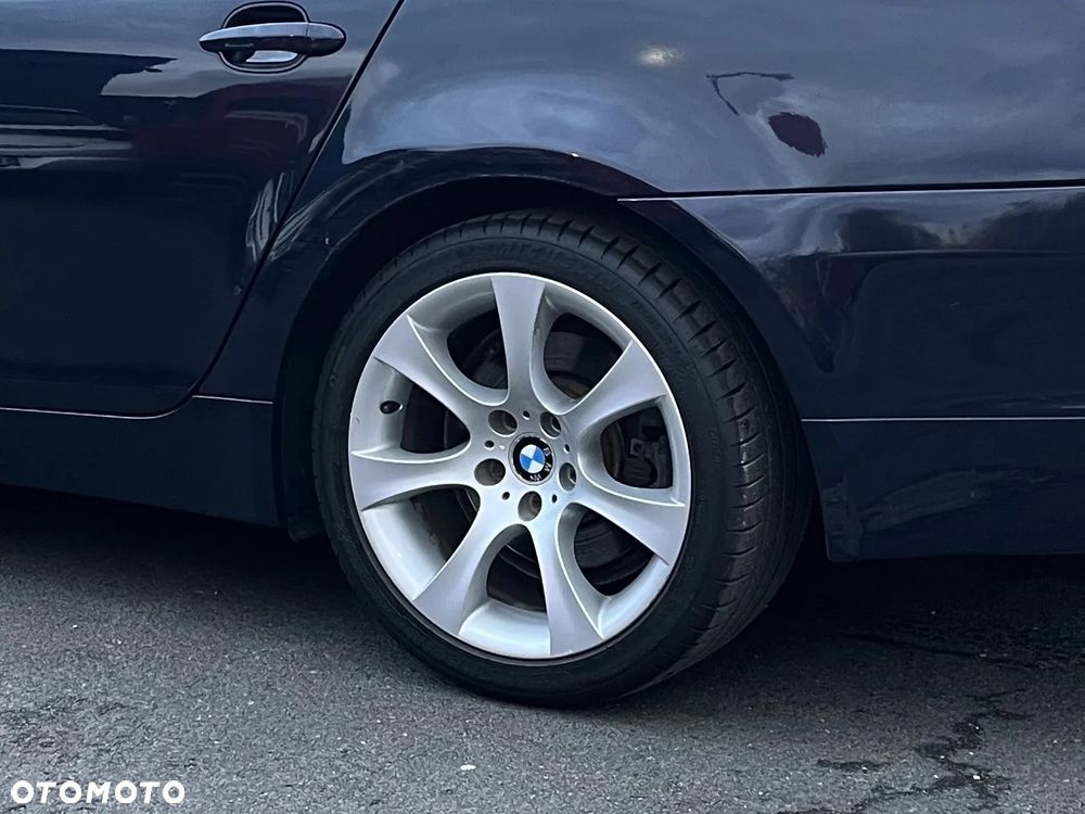 BMW Seria 5 ver-530d - 33