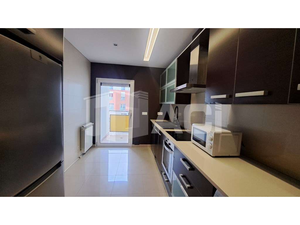 Apartamento T3- Urb. Varandas Vale de Lobos - Grande imagem: 5/19