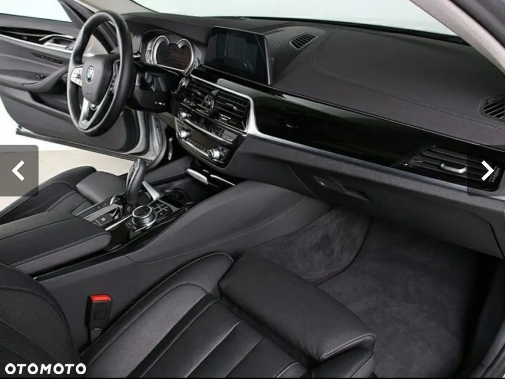 BMW Seria 5 520d Luxury Line - 11