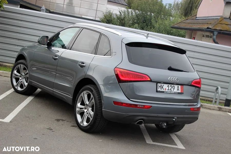 Audi Q5 2.0 40 TDI quattro S tronic Sport - 16