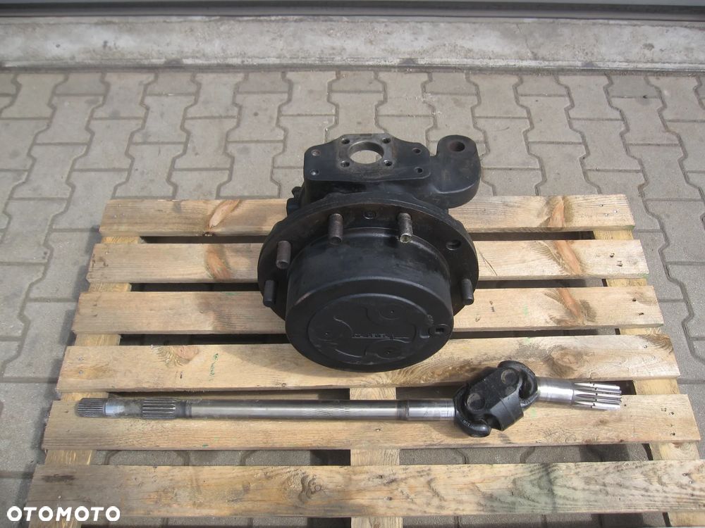 Zwolnica zwrotnica półoś most części Carraro Kramer 880 Ahlmann 880 Nh lb115 case 695 - 1