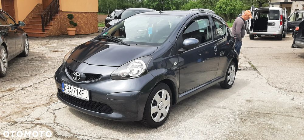 Toyota Aygo - 16