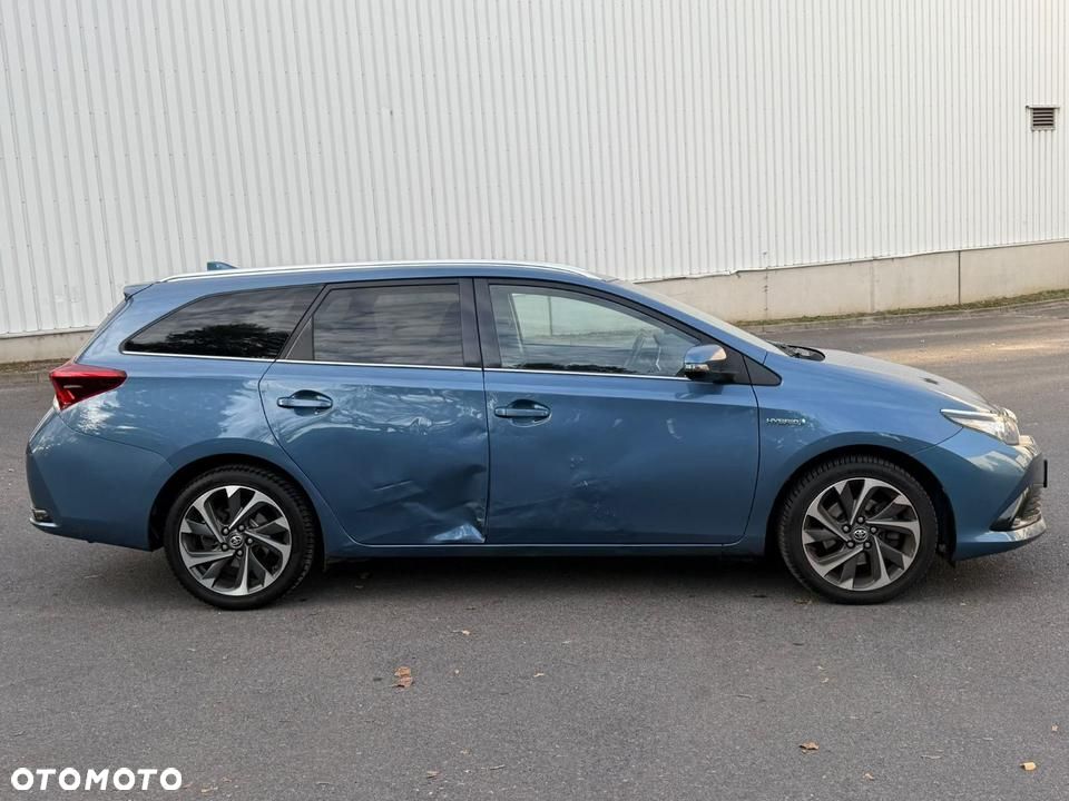 Toyota Auris 2016 photo 5