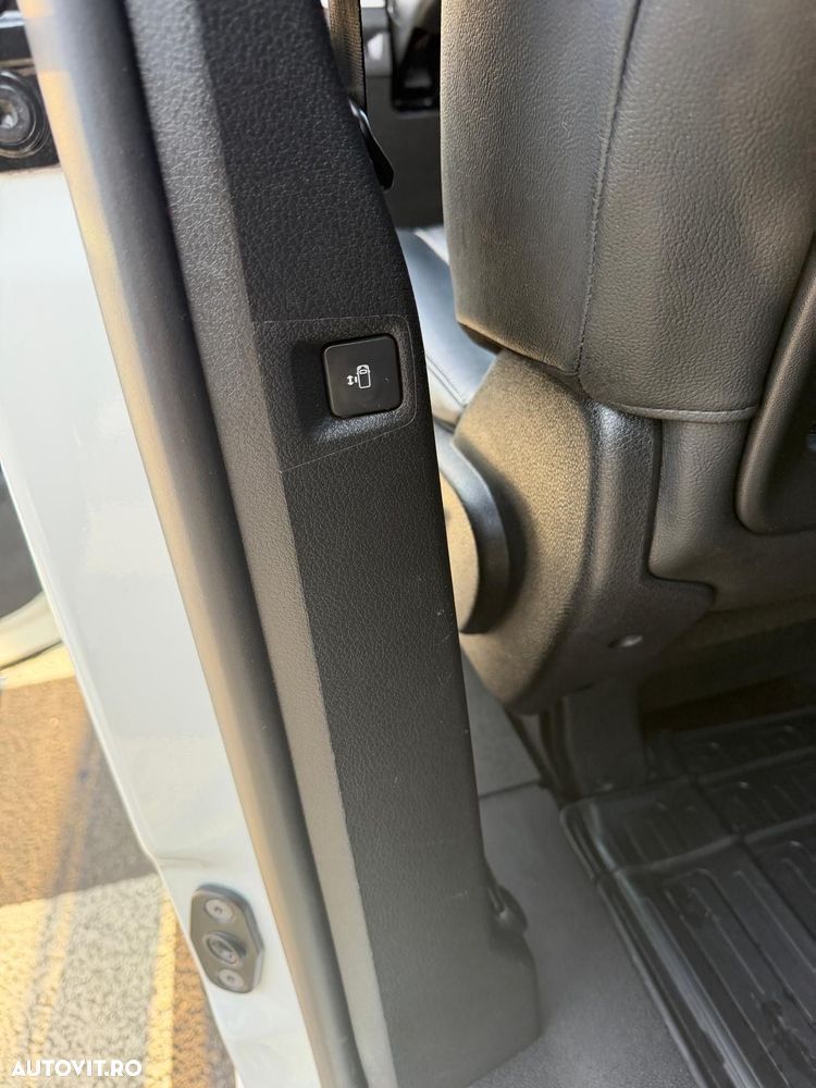 Toyota Proace 2,0-l-D-4D L1 (8-Si.) Autm. Verso Team Deutschland - 24