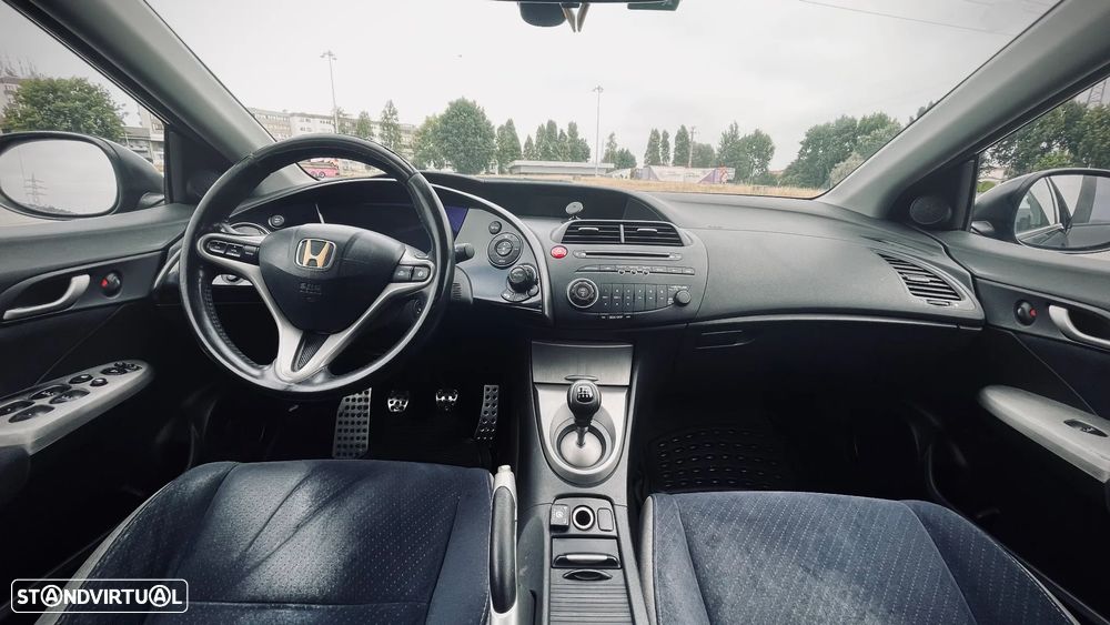 Honda Civic 1.4 Comfort - 12
