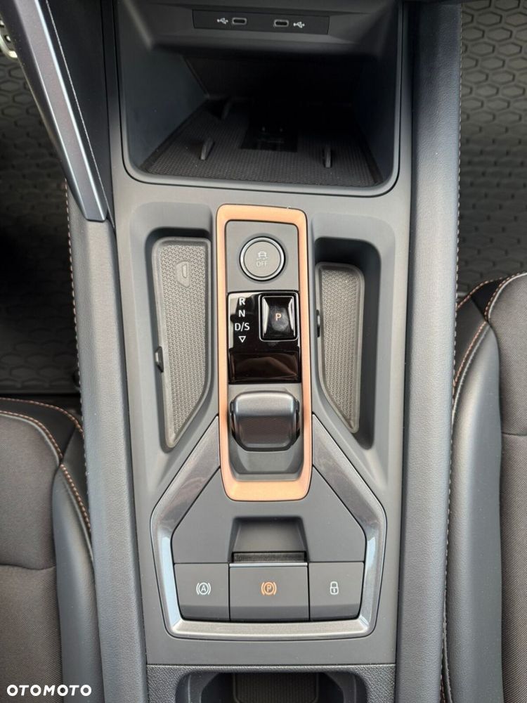 Cupra Leon 1.5 eTSI mHEV DSG - 24