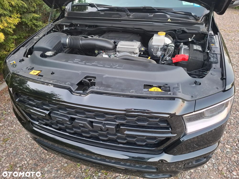 RAM 1500 5.7 Crew Cab Bighorn - 12