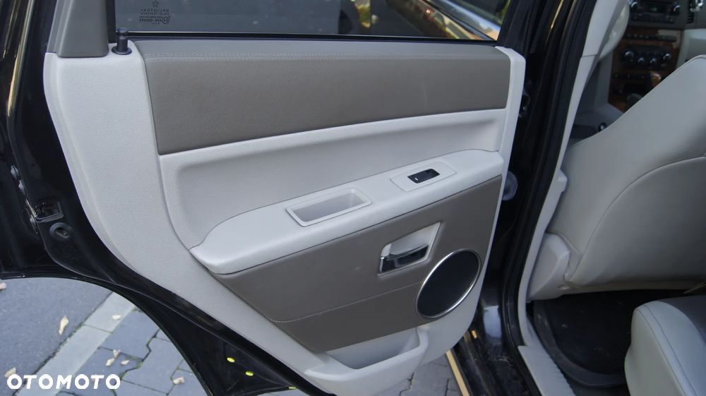 Jeep Grand Cherokee 3.0 CRD Overland - 24