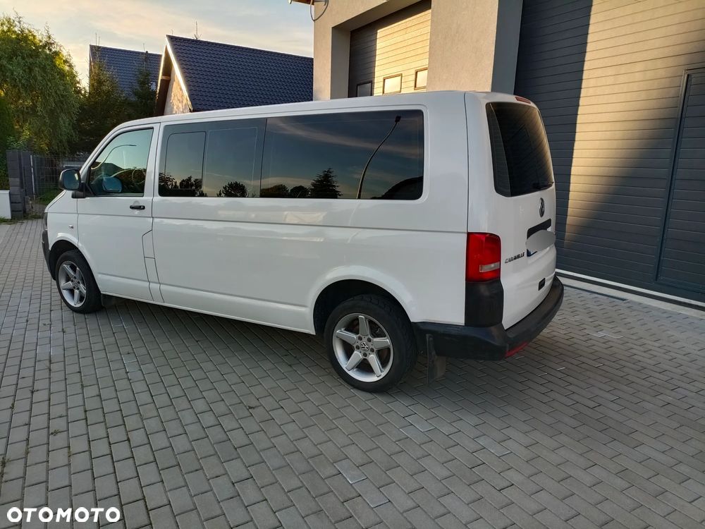 Volkswagen Caravelle - 4