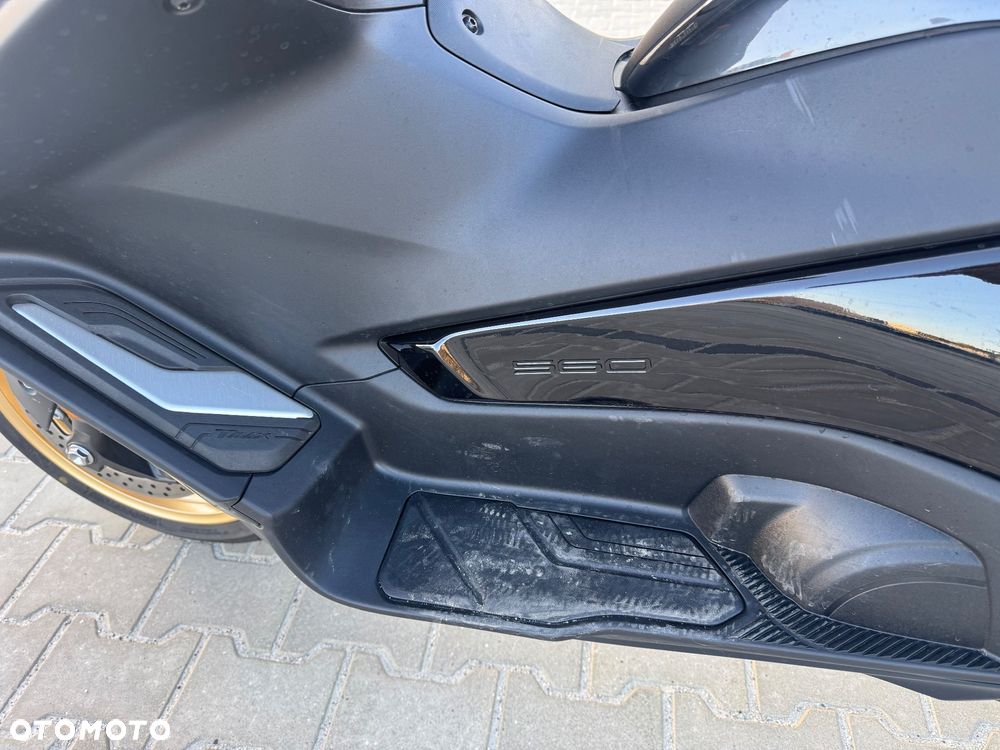 Yamaha Tmax - 18