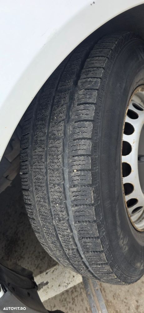 Mercedes-Benz Sprinter - 12