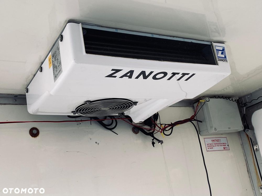 Volkswagen TRANSPORTER - 12