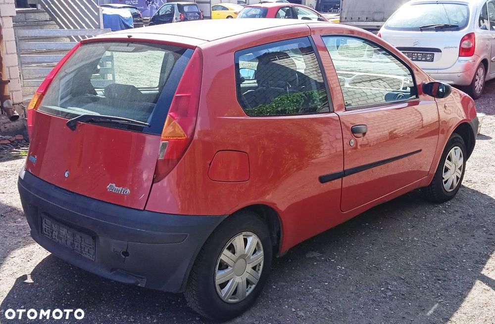 Na części Fiat Punto II 1.2 8V 3-Drzwi lak. 199/A silnik 188A4000 zderzak maska drzwi klapa fotele - 5