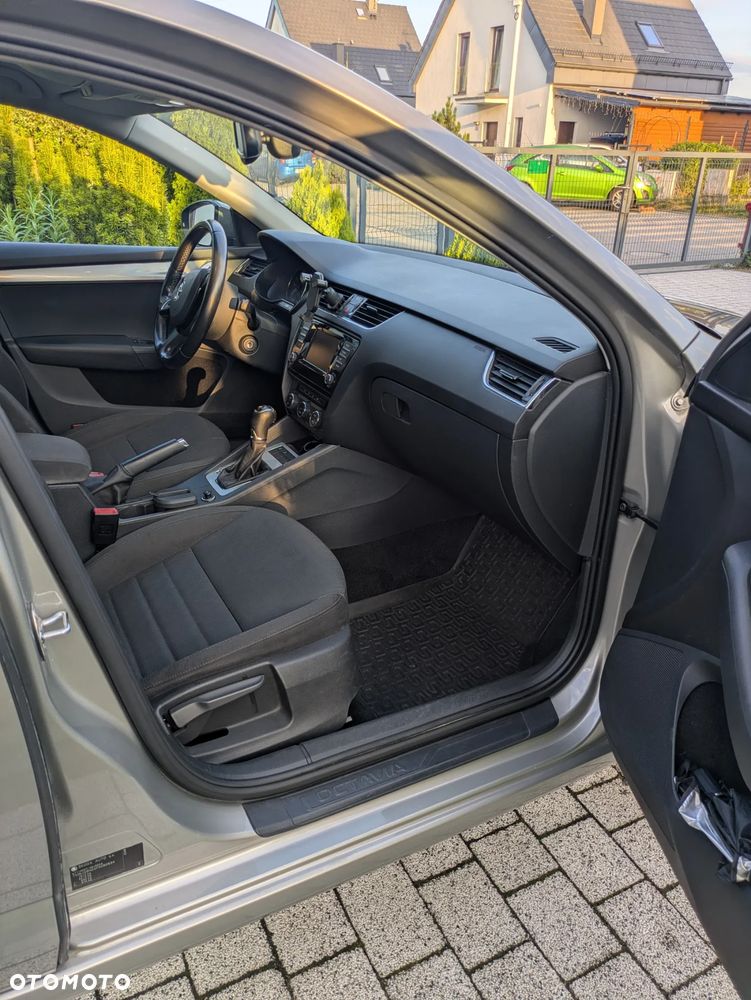 Skoda Octavia 1.6 TDI Edition DSG - 11