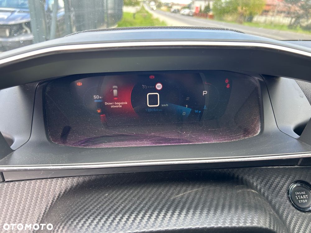 Peugeot 208 PureTech 100 EAT8 GT - 8
