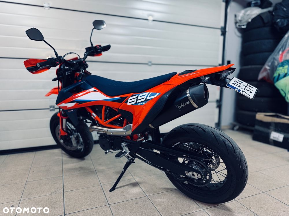KTM SMC - 6