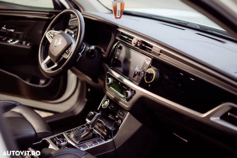 SsangYong Korando 1.5 GDI Turbo AT Premium - 9