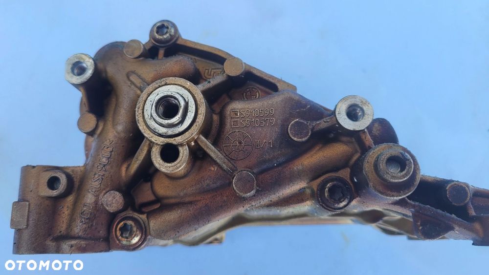 POMPA OLEJU BMW E89 E90 E92 F01 F02 F10 F11 X3 F25 N52B30 N53B30 7573748 - 5