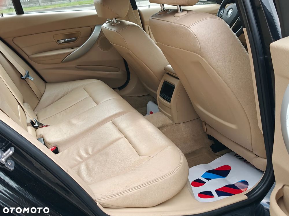 BMW Seria 3 320d - 8