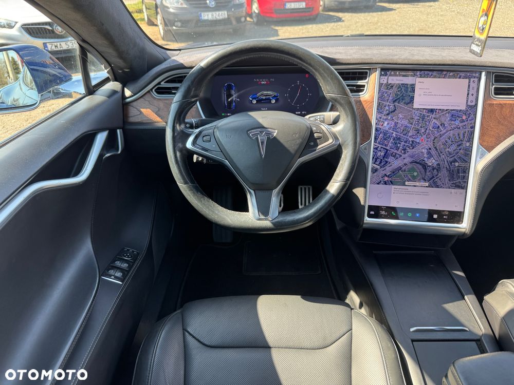 Tesla Model S 90 D Performance - 28