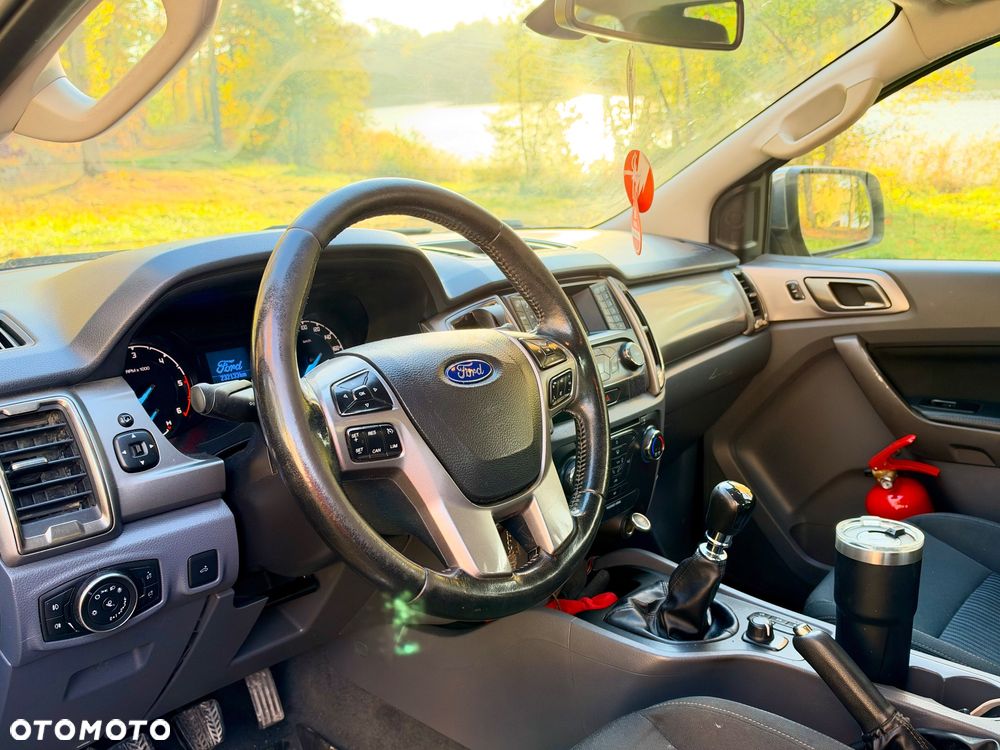 Ford Ranger - 12