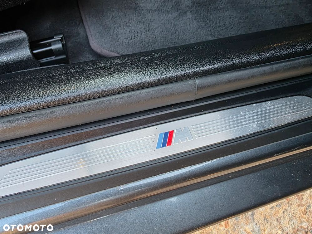 BMW Seria 3 318d DPF Edition Sport - 26