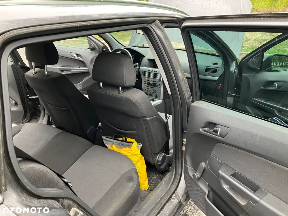 Opel Astra 1.7 CDTI - 14