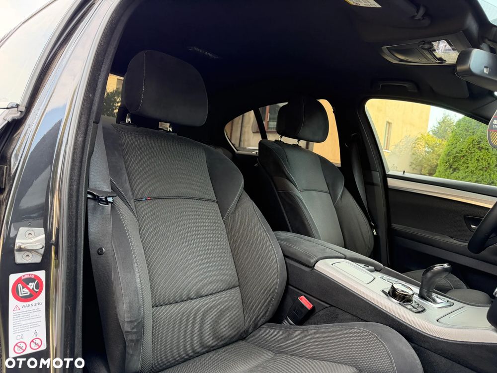 BMW Seria 5 530d xDrive Sport-Aut - 15