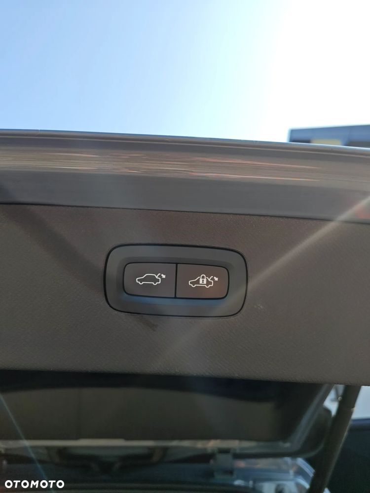 Volvo XC 90 B5 D AWD Plus Dark 7os - 19