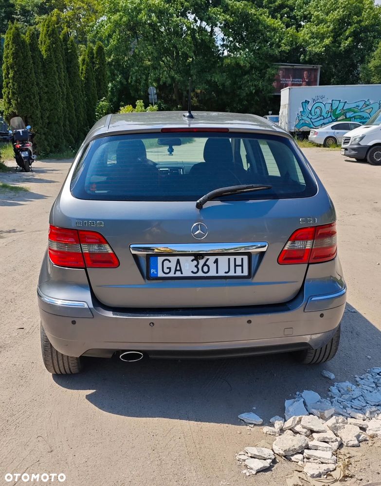 Mercedes-Benz Klasa B 180 CDI - 2