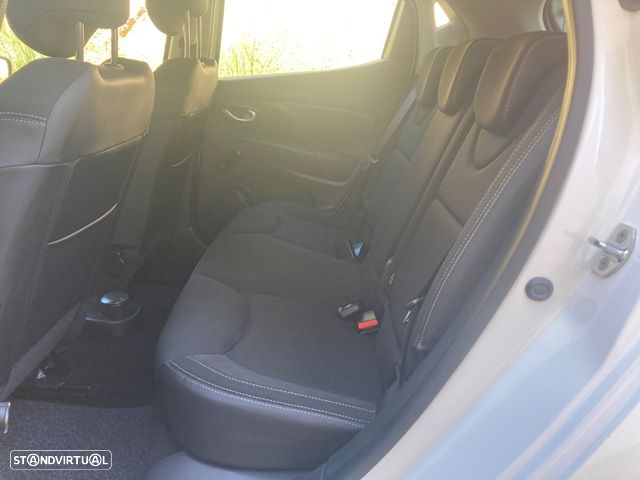 Renault Clio Energy dCi 90 Start & Stop LIMITED 2018 - 26