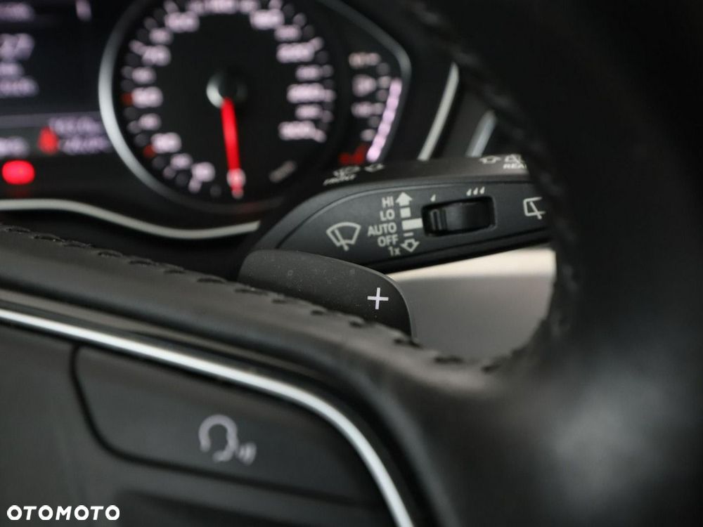 Audi A4 Avant 35 TDI Sport S tronic - 31