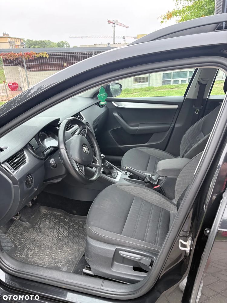 Skoda Octavia 1.6 TDI Ambition - 12