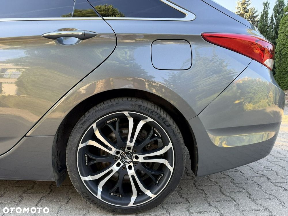 Hyundai i40 Kombi blue 1.7 CRDi DCT Premium - 32