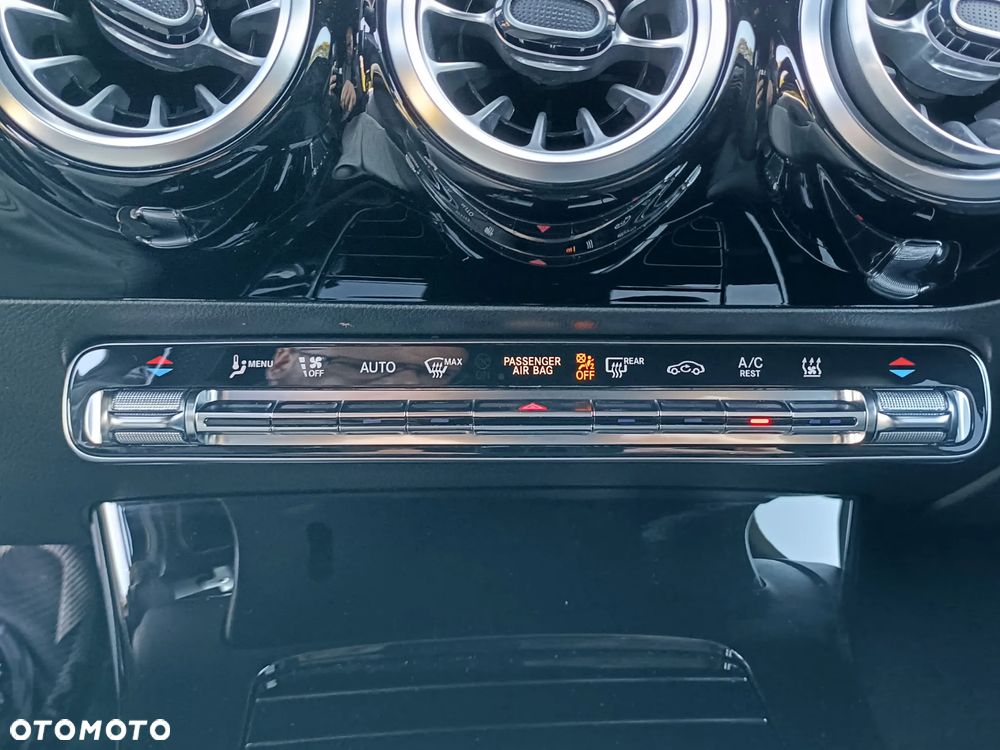 Mercedes-Benz CLA - 19