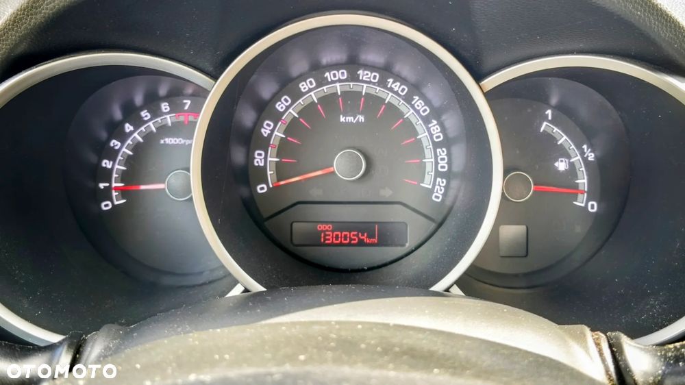 Kia Venga 1.6 XL - 11