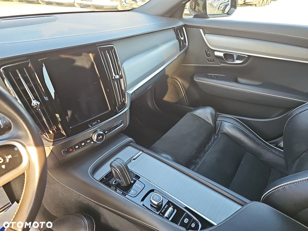 Volvo V90 B4 B R-Design - 16