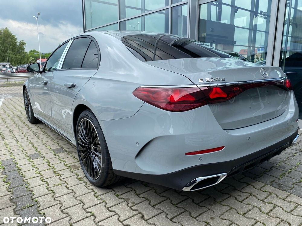 Mercedes-Benz Klasa E - 2