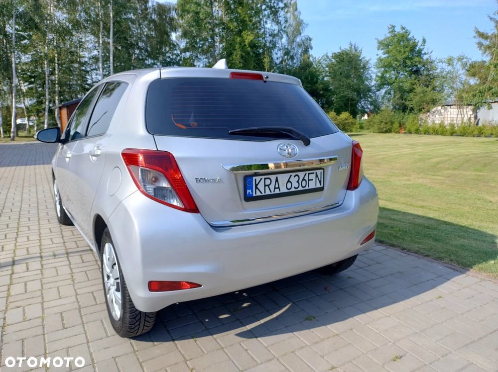 Toyota Yaris 1.33 VVT-i Life - 11