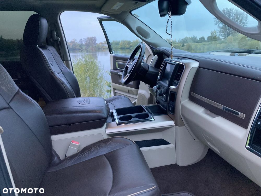Dodge RAM 5.7 4x4 - 12