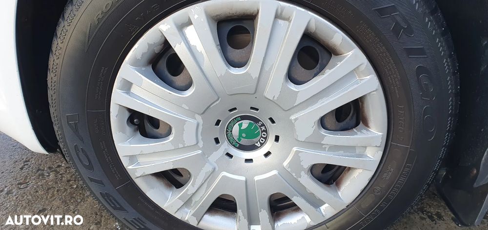 Skoda Octavia 1.6 TDI DPF Ambiente - 15