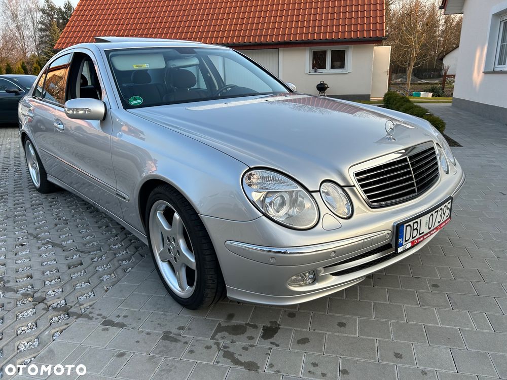 Mercedes-Benz W111 - 3