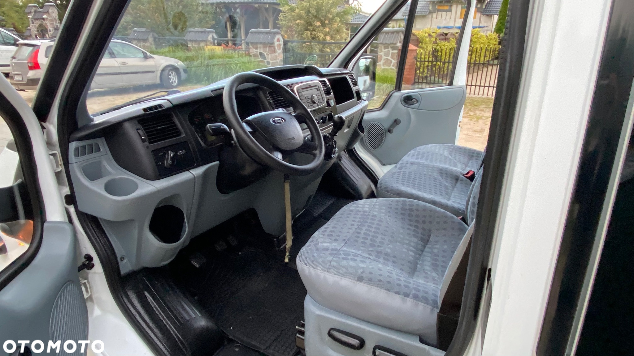 Ford Transit - 13