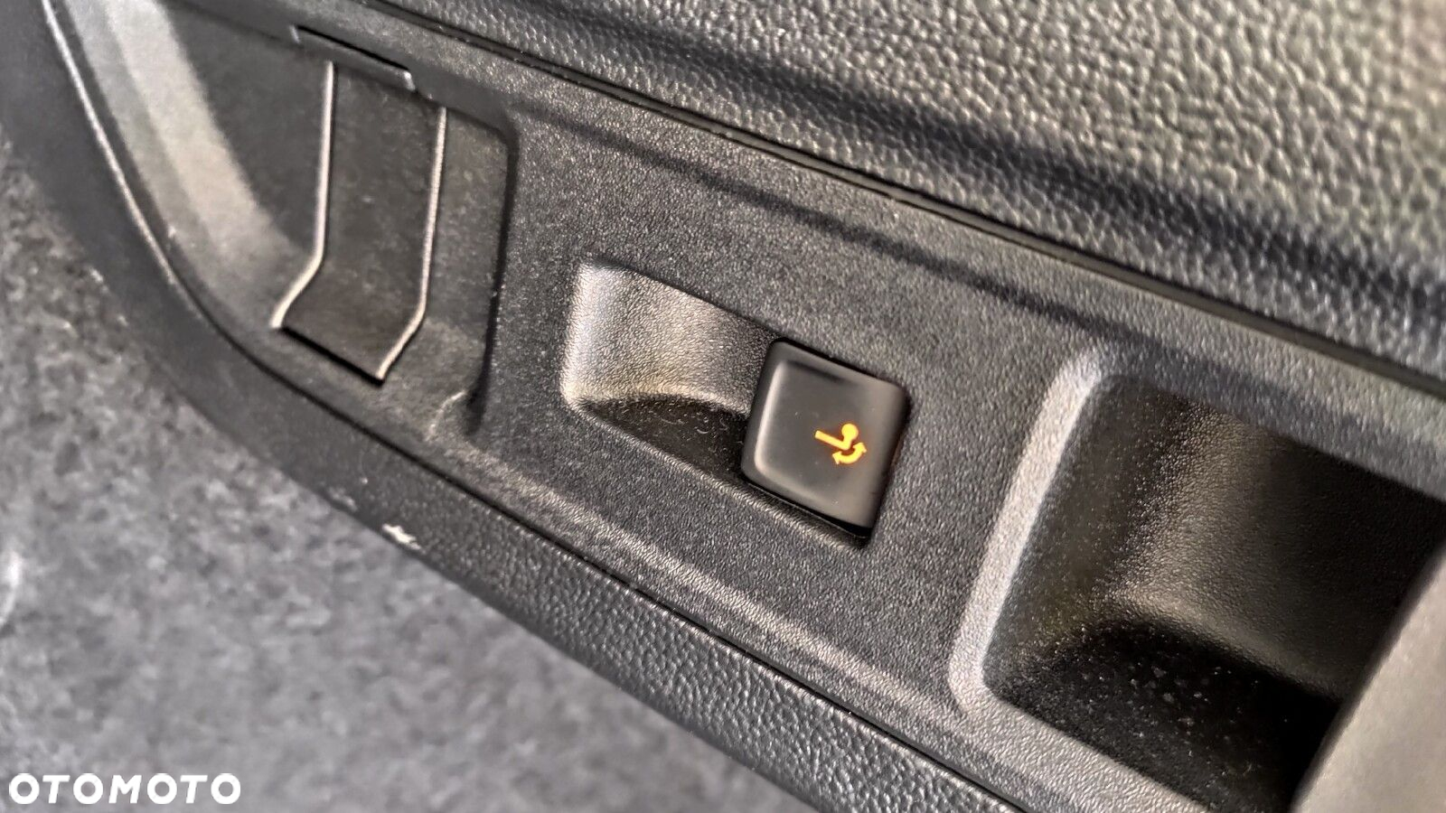 Volkswagen Passat - 14