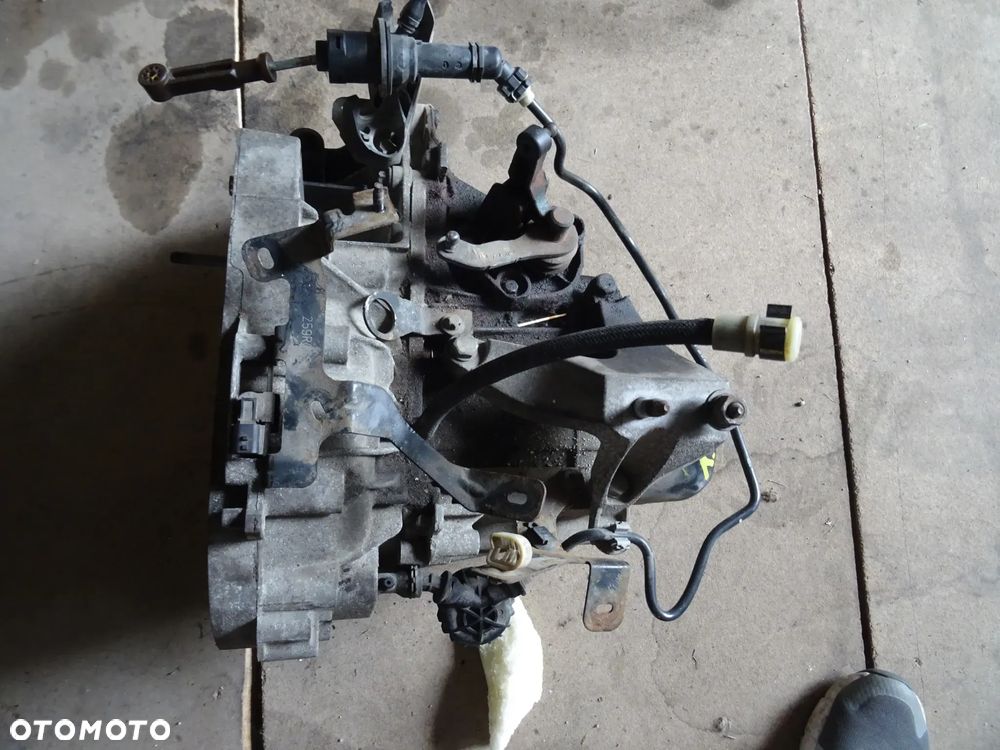 DACIA DOKKER 1,6  JR5361 LODGY SKRZYNIA BIEGOW  MONTAZ WYSYLKA GWARANCJA  ROZNE CZESCI PYTAC