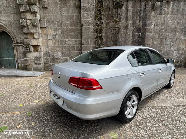 VW Passat 1.6 TDI BlueMotion - 4