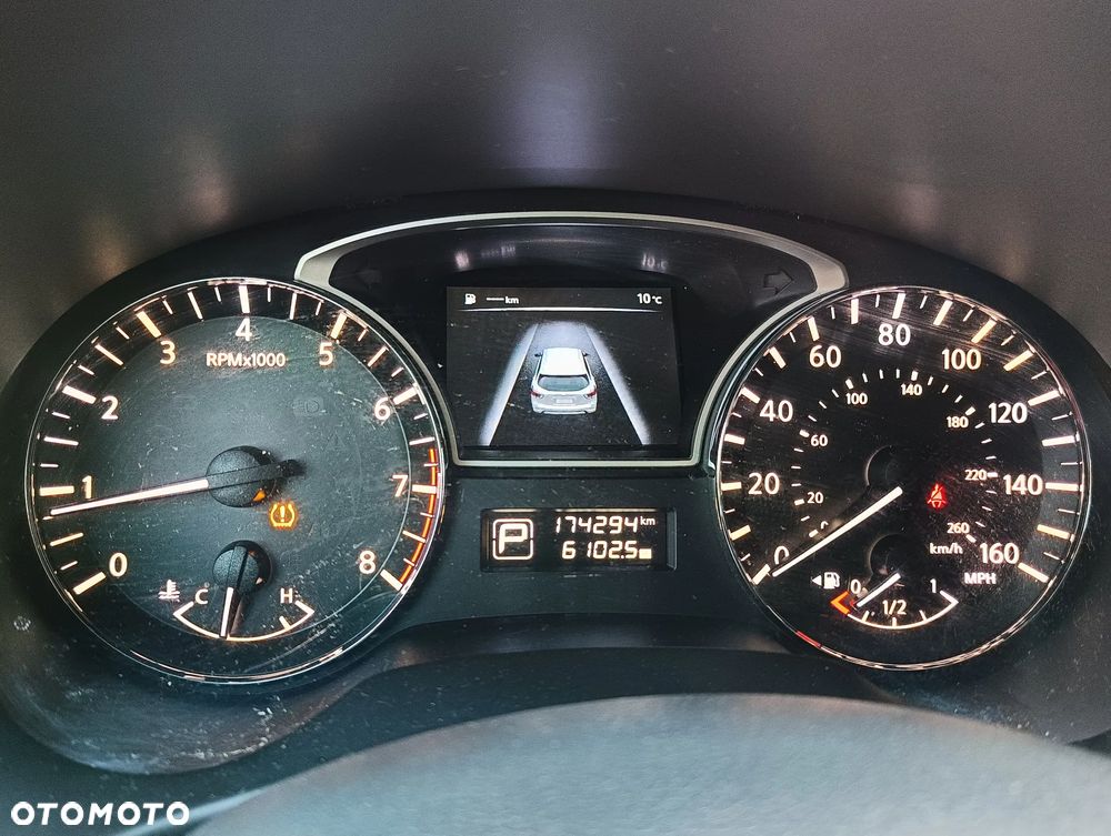 Nissan Pathfinder - 17