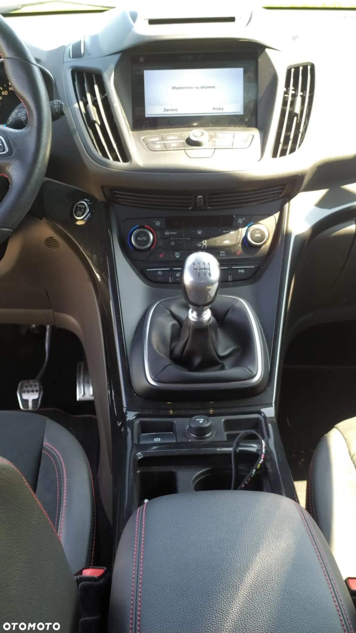 Ford Kuga 1.5 EcoBoost 2x4 ST-Line - 26